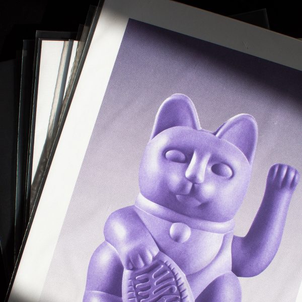 Risographie Artprint Lucky Cat Lilac Jetzt online – Bild 4
